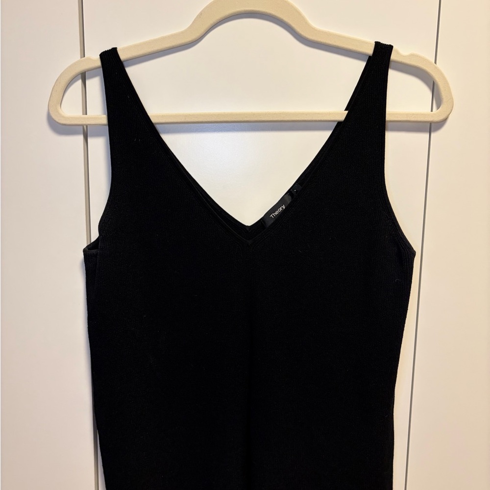 Theory Black V-Neck Knit Top
